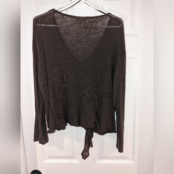 H&M Olive Linen Front Tie Crop - Picture 2 of 3